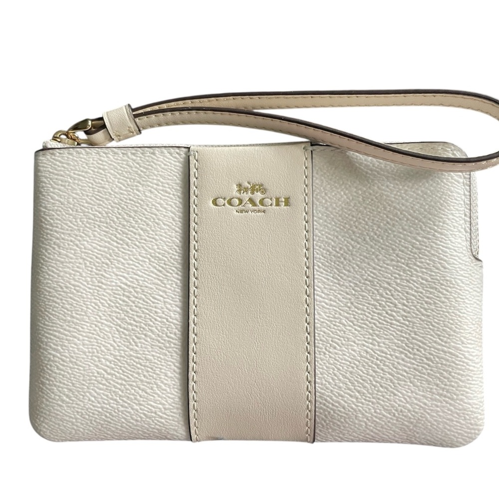NWT Coach White & Gold Wristlet